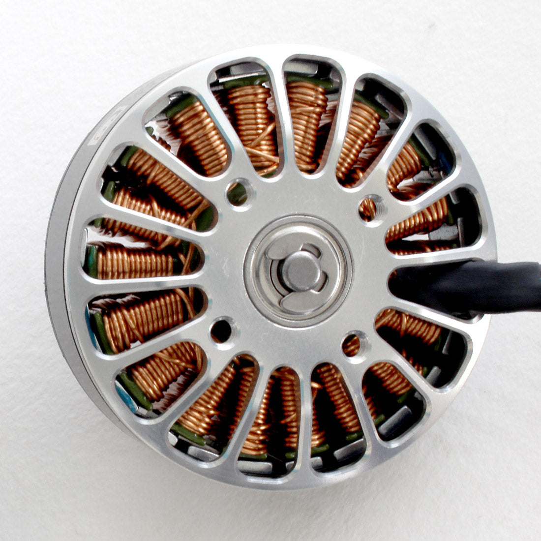 Titan Motor T4008 320KV